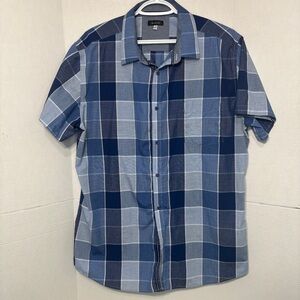 Men’s Casual XL Blue Plaid Button-Down T-shirt Collar Poly/Cotton Blend